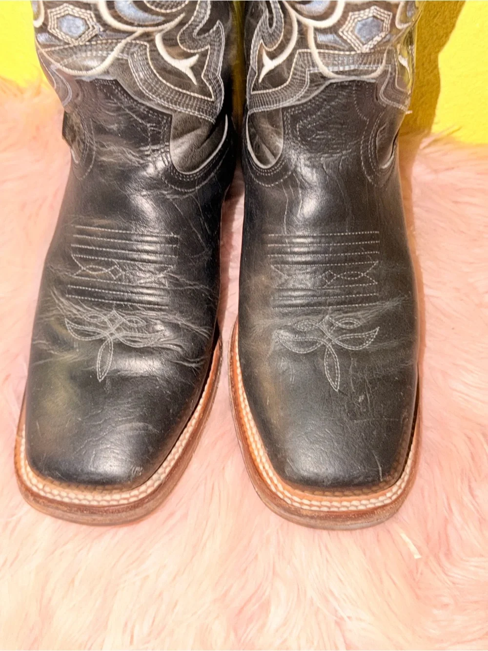 Men's Black Embroidered Western Boots